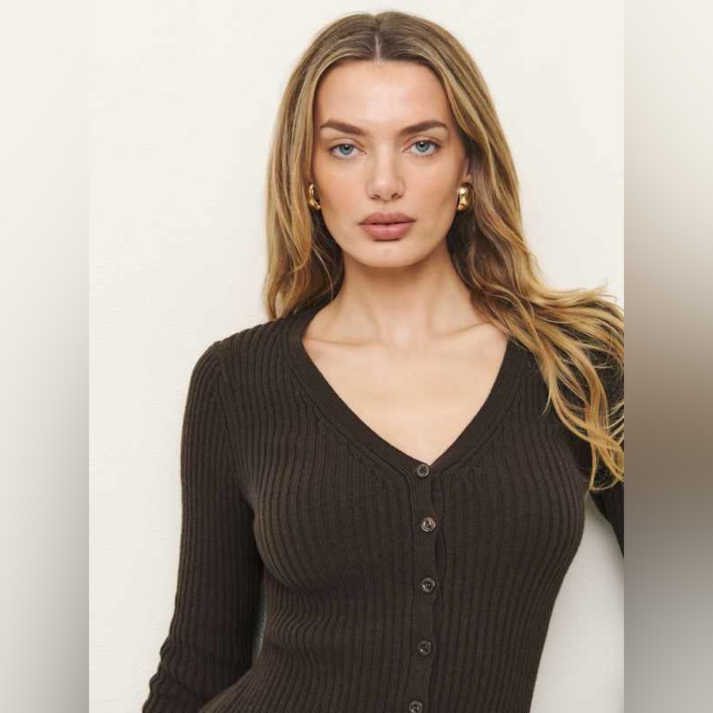 Reformation Fia Cashmere Rib-Knit V-Neck Button-Front Sweater - Brown Small